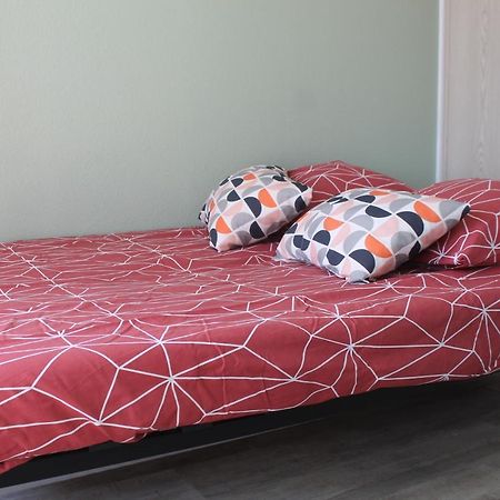 Studio Avec Parking Proche Plage Et Centre Apartment Royan Bagian luar foto