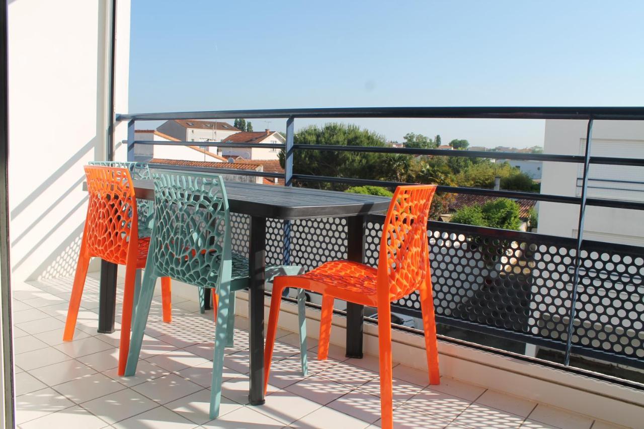 Studio Avec Parking Proche Plage Et Centre Apartment Royan Bagian luar foto